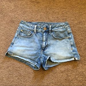 AEO Light Wash Denim Shorts. High rise. Size 2